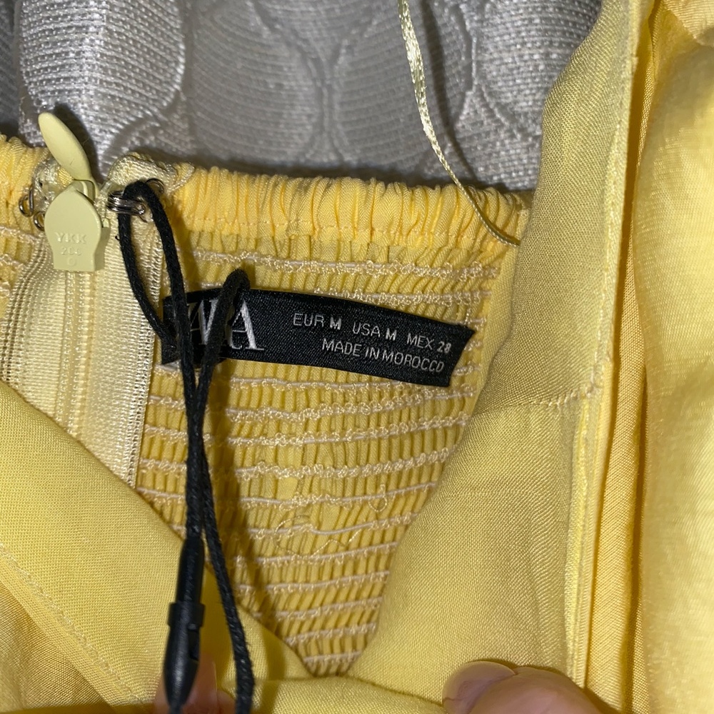 Zara Off The Shoulder Mini Dress Yellow A Line with Tie Waist and Pockets - Picture 5 of 6